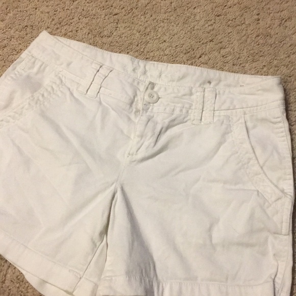 ❗️FINAL PRICE❗️Maurice's White Shorts - Picture 1 of 4